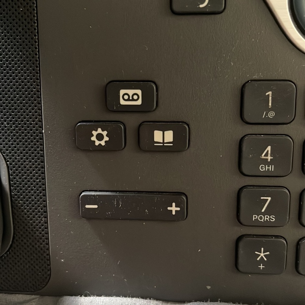 Cisco CP-8865 IP Phone- LIke new-still has plasti on screen - Picture 8 of 12
